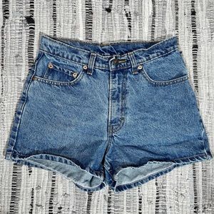 27w Vtg Jordache Jean shorts
